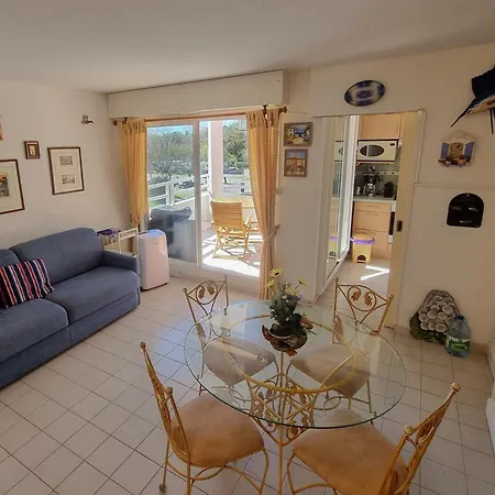 Les Arbousiers - T3 Avec Clim Et Parking Le Lavandou